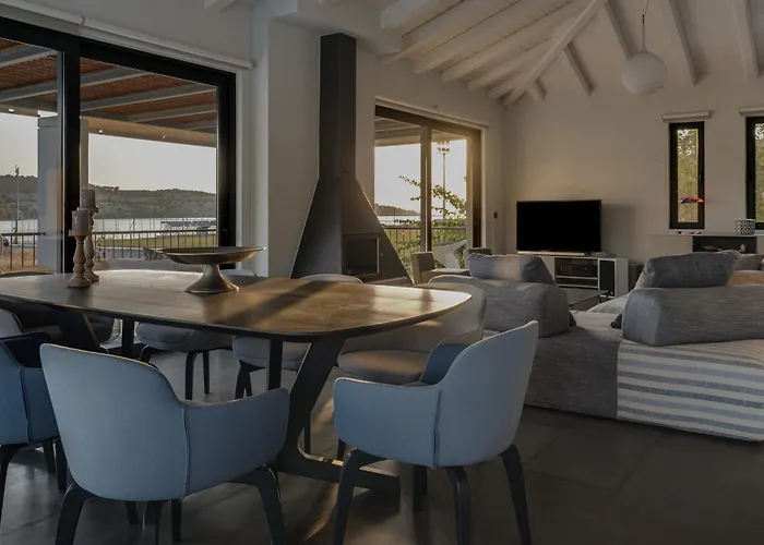 The House Before The בית נופש